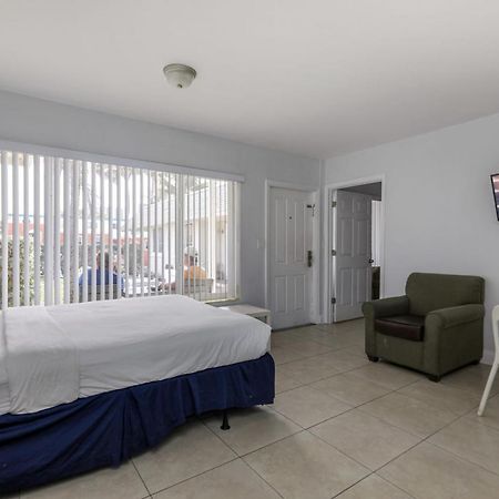 Hollywood Broadwalk Oceanside Hotel Eksteriør bilde
