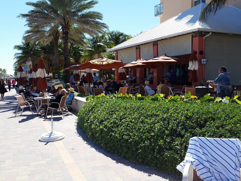 Hollywood Broadwalk Oceanside Hotel Rom bilde